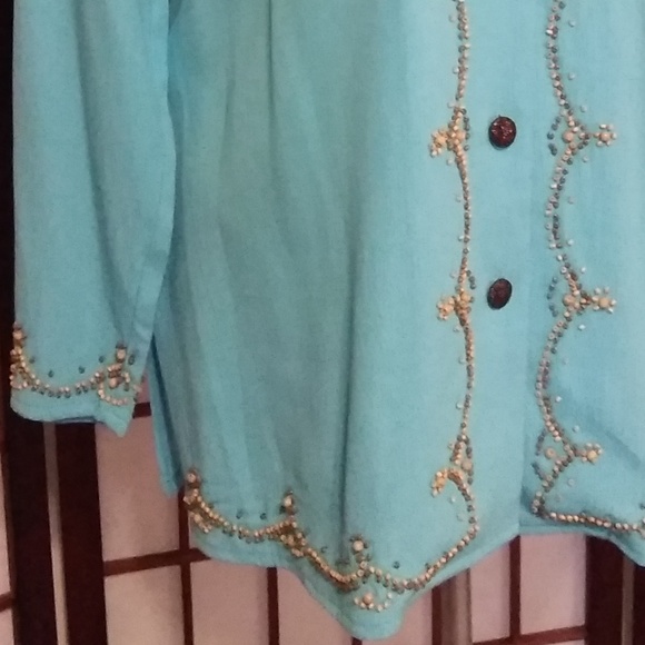 3/$15 CLOSET CLOSING TURQUOISE BEADED BLOUSE - Picture 4 of 7